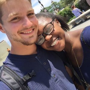 Meet your Posher, Alantis